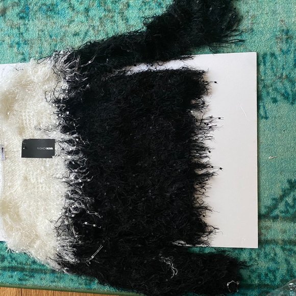 Fashion Nova Fuzzy The Way Love Goes Sweater - Picture 2 of 2